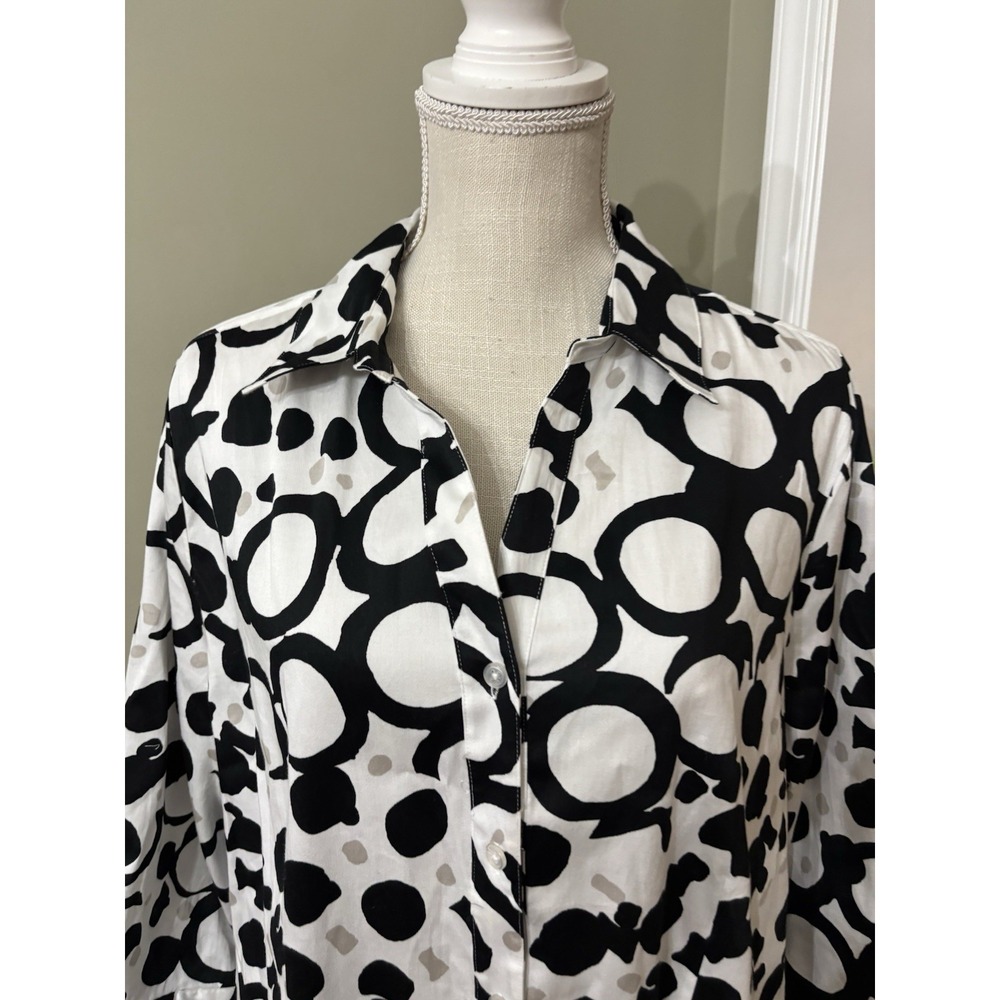 CHICOS Wmn Button TOP 3/4 Cuffed Sleeve BLACK White Beige Circles Sz 3 ( 16 Xl) - Picture 3 of 12